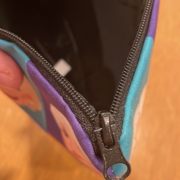 🍰 HOST PICK x2 🍃 Golden Girls Makeup/Cosmetic Bag 💄 - Picture 4 of 4